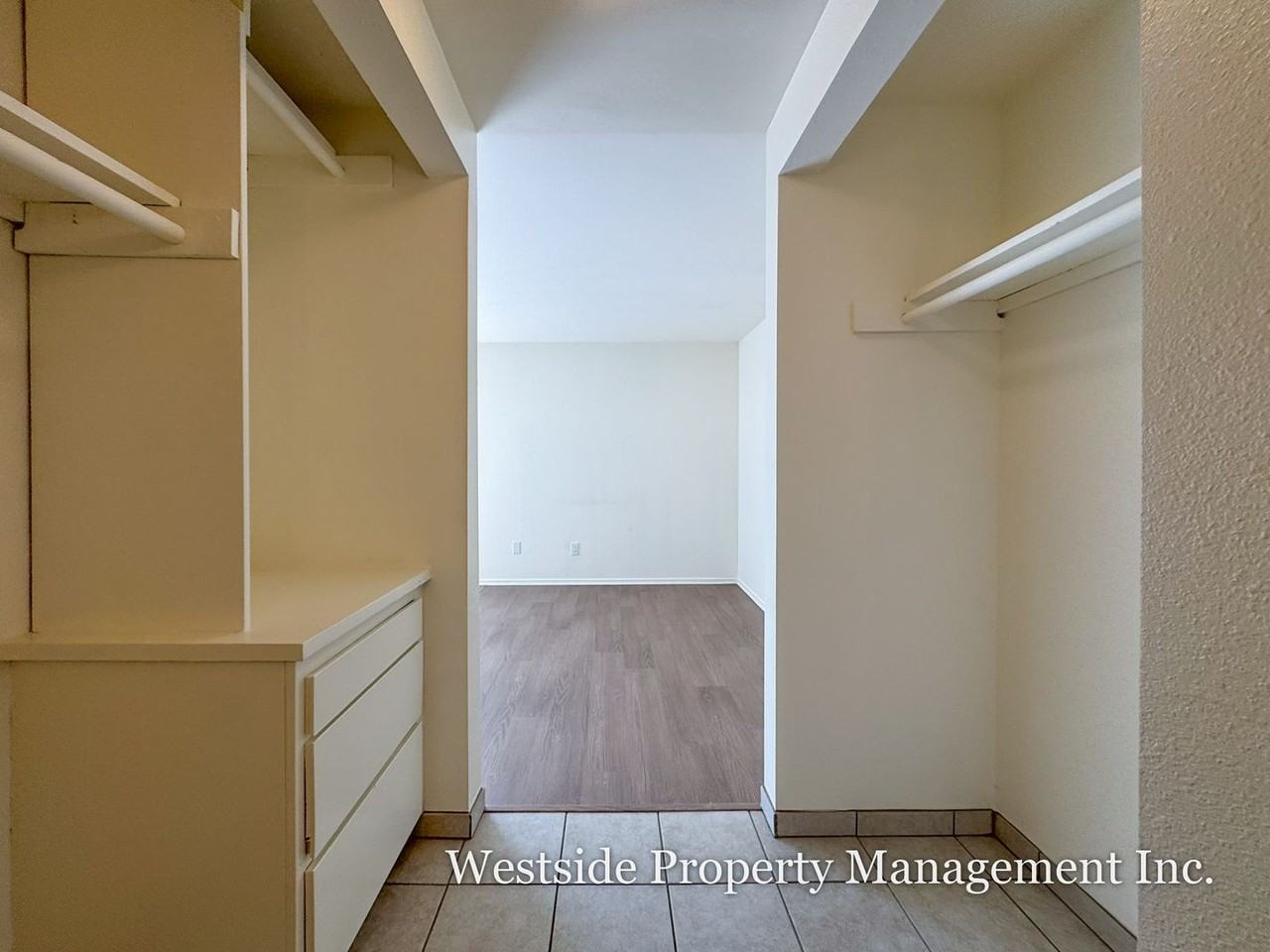 5751 Camellia Ave #303 - Photo 7 of 11