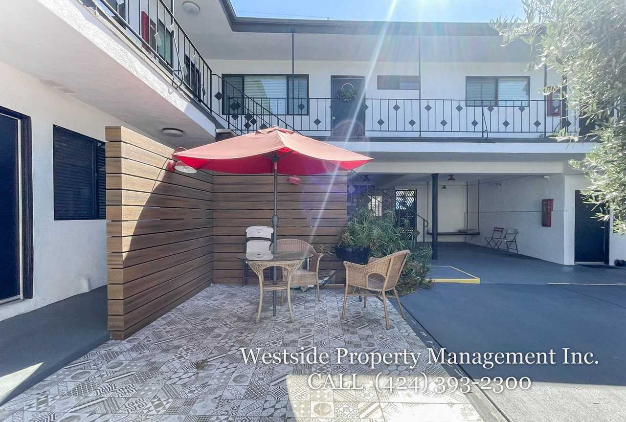 6607 N Figueroa St #10 - Photo 3 of 5