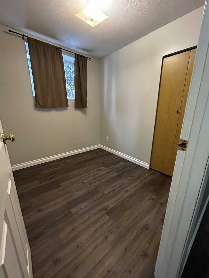 1311 Lark Ave #4 - Photo 5 of 7