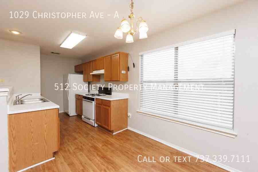 1029 Christopher Ave #A - Photo 3 of 20