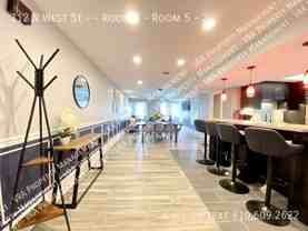 712 N West St Rm 5 #2 - Photo 1 of 1