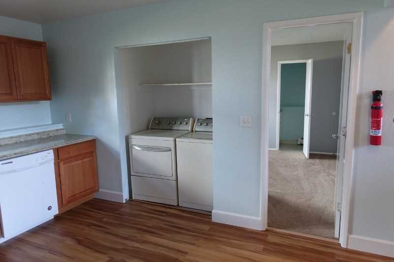 248 Zappa Pl #B - Photo 4 of 11