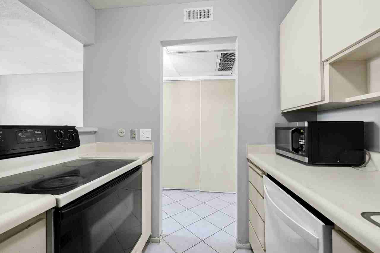 300 North Civic Drive - Photo 3 of 15
