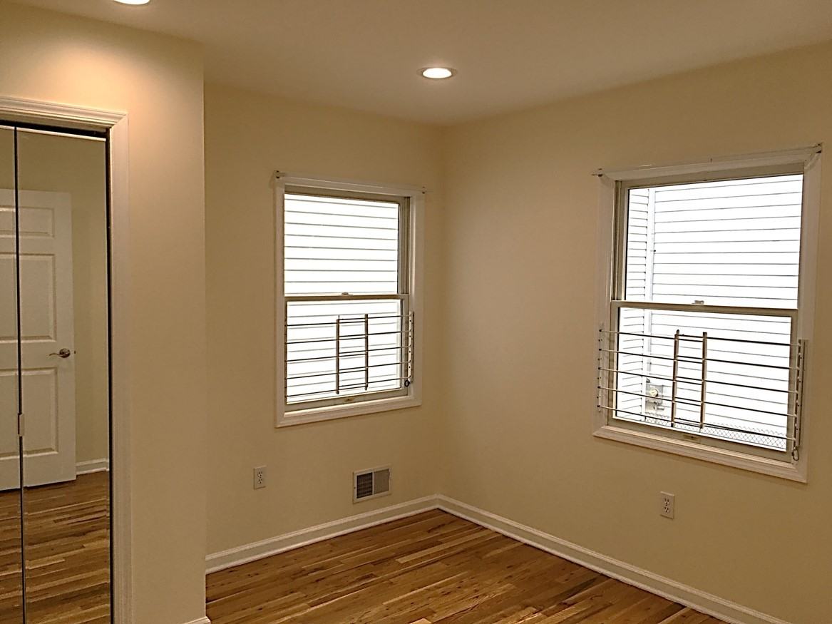 697 Summit Ave #1 - Photo 4 of 12