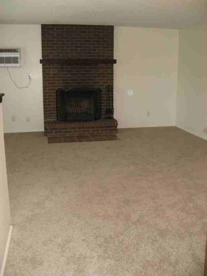 732 Delaware Ave #A - Photo 4 of 19