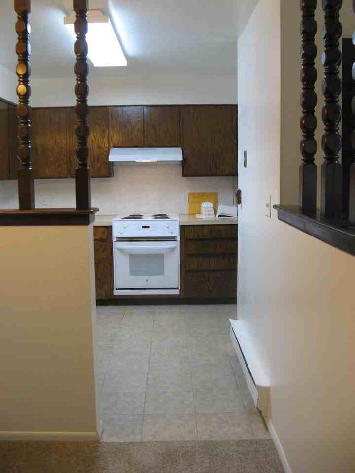 732 Delaware Ave #A - Photo 6 of 19