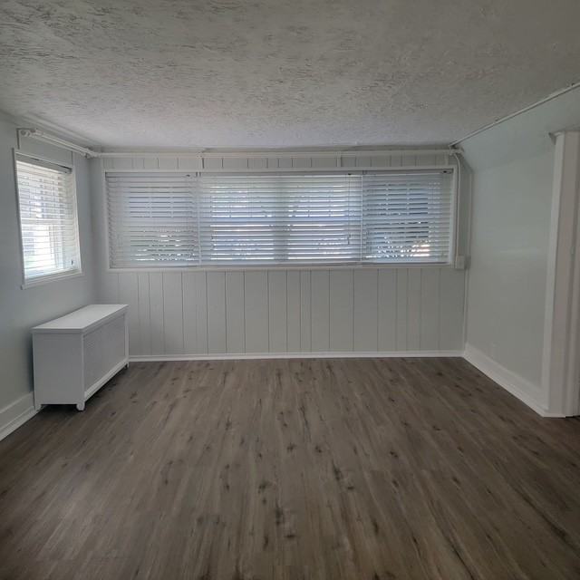 1925 Clinton Ave - Photo 6 of 7
