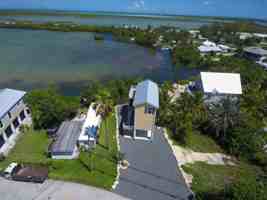 featured image of 2 Beach Dr