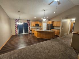 850 10th Ave Ne - Photo 1 of 1