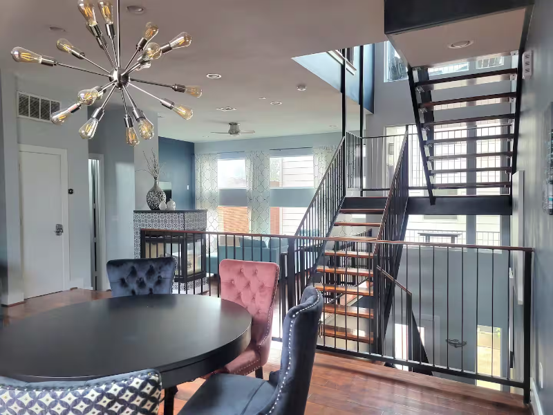 906 Hutchins St - Photo 6 of 20