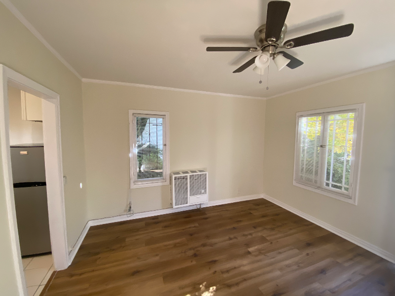 630 3/4 N Plymouth Blvd #NA - Photo 4 of 12