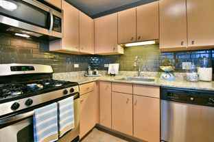 220 N Columbus Dr - Photo 1 of 1