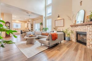 featured image of 409 Hideaway Ln