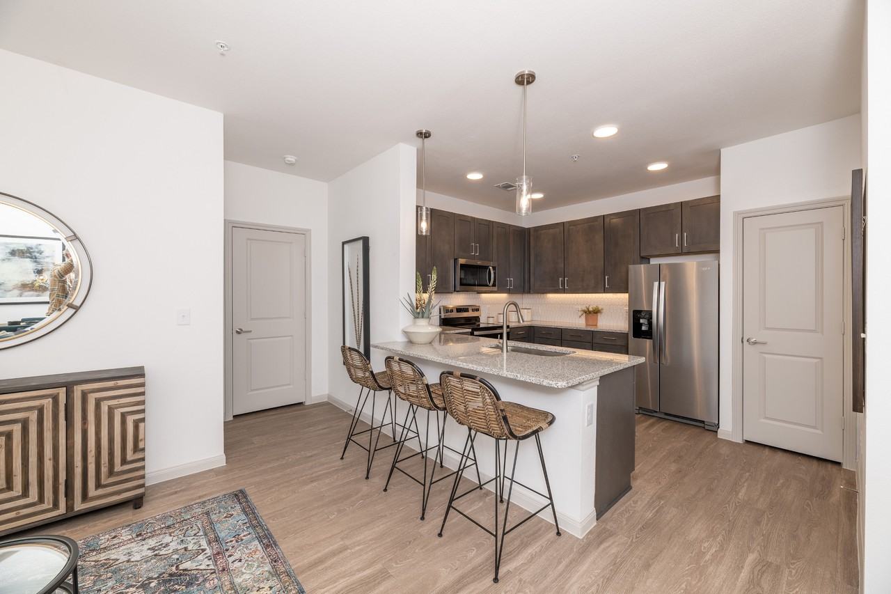 The Standard at Westlake - Photo 5 of 14