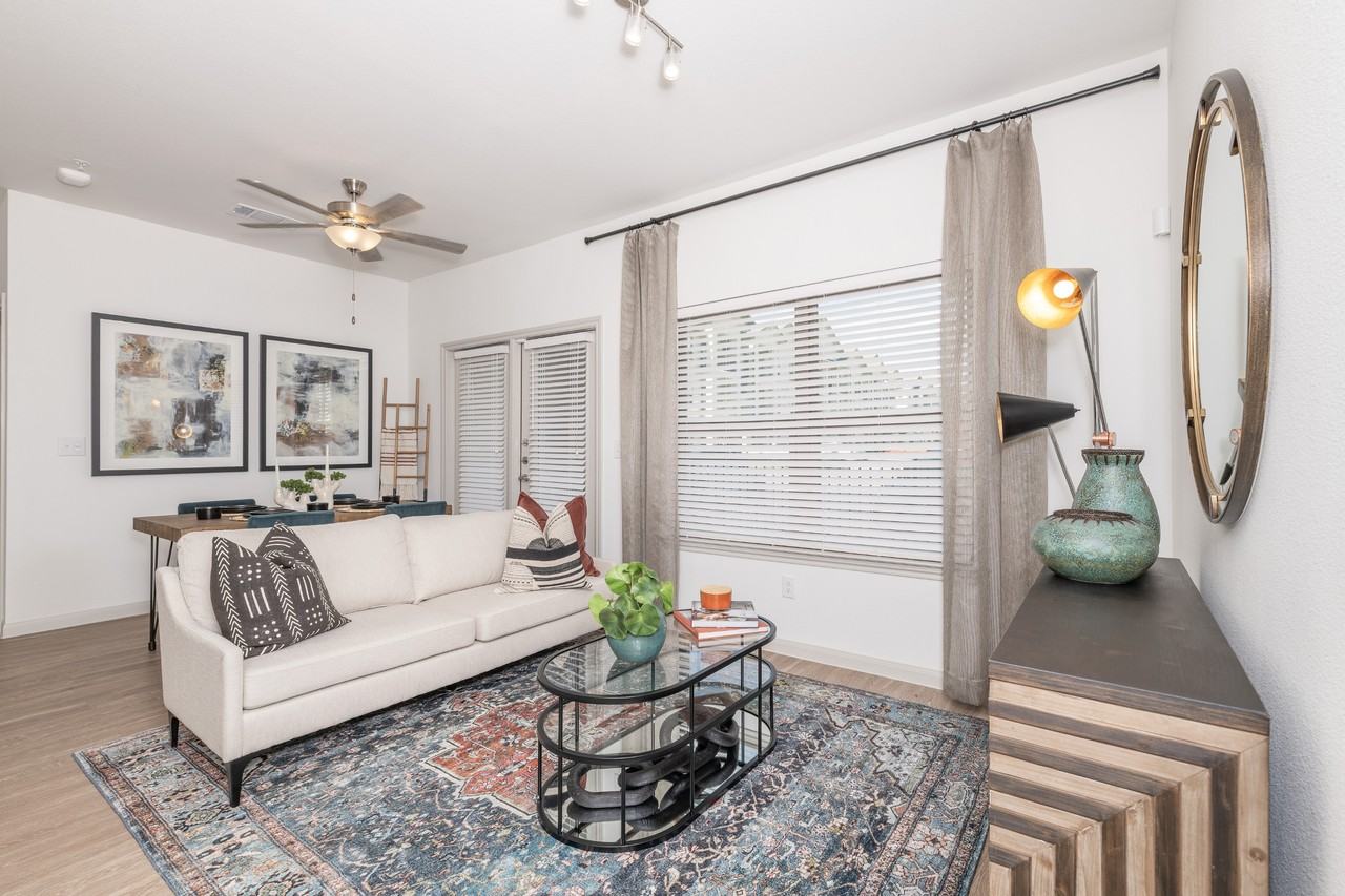 The Standard at Westlake - Photo 6 of 14