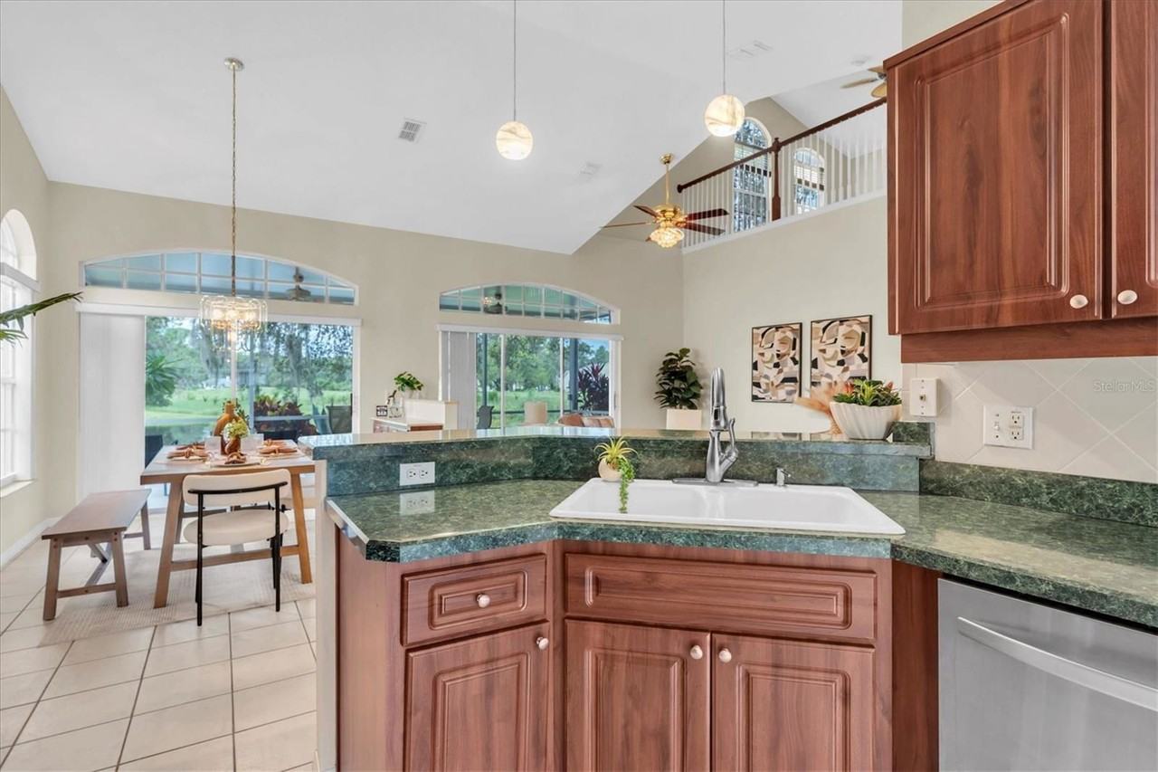 11418 Tee Time Circle - Photo 2 of 8