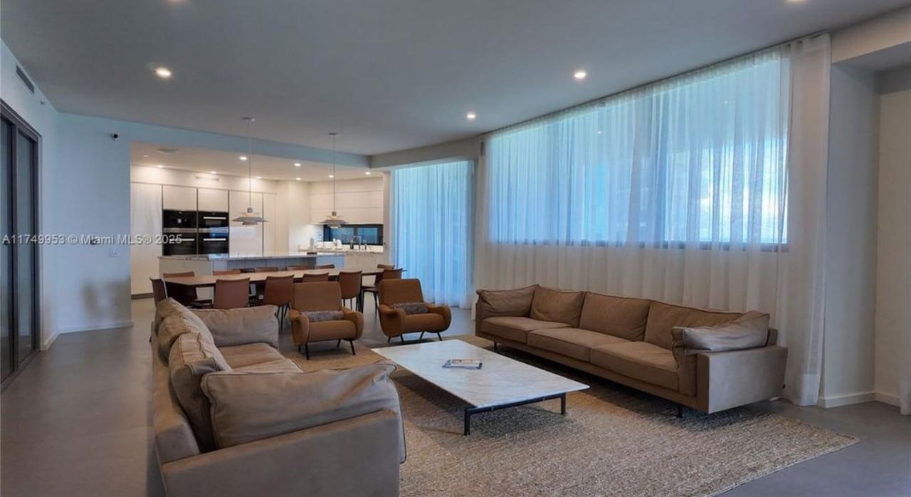 18555 Collins Avenue #905 - Photo 2 of 8