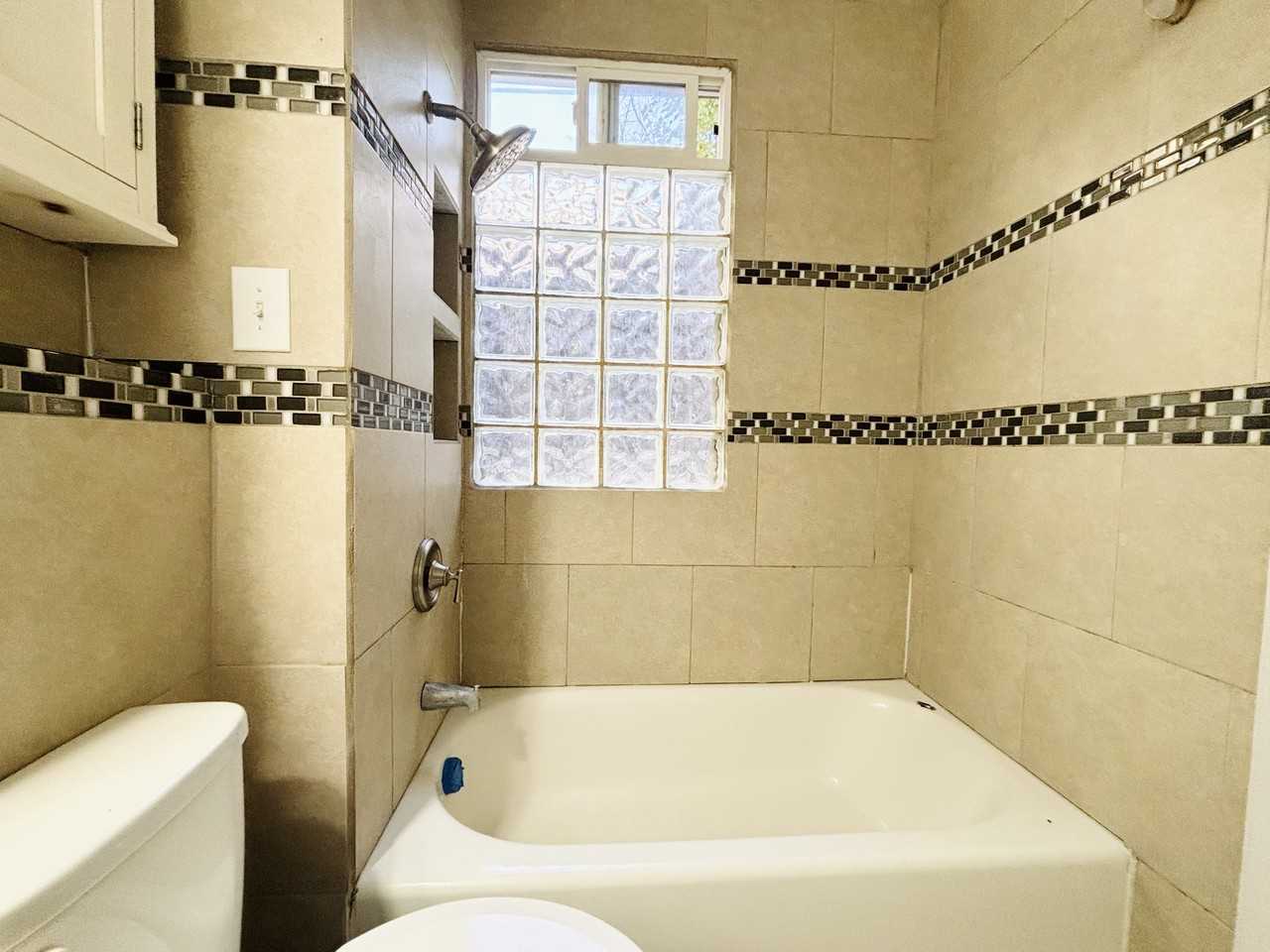 143 South 1000 East, Salt Lake City, UT 84102 - Photo 4 of 18