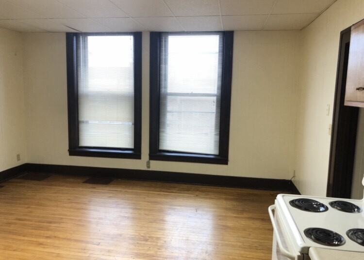 QL 15 East Main Street - Photo 2 of 50