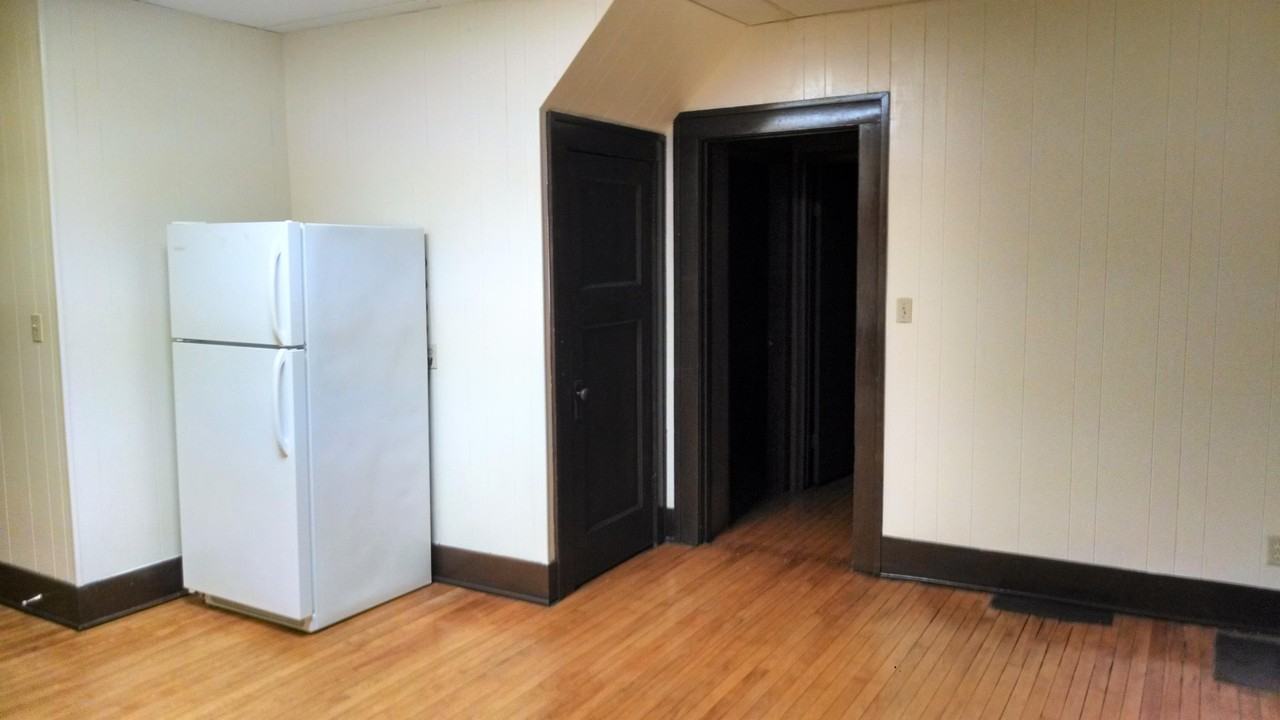 QL 15 East Main Street - Photo 5 of 50