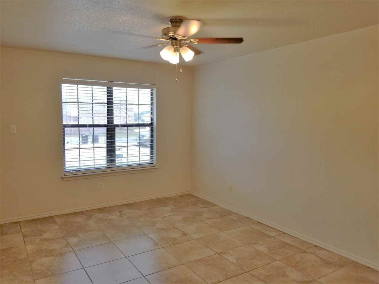 1612 Aztec Trace - Photo 3 of 11