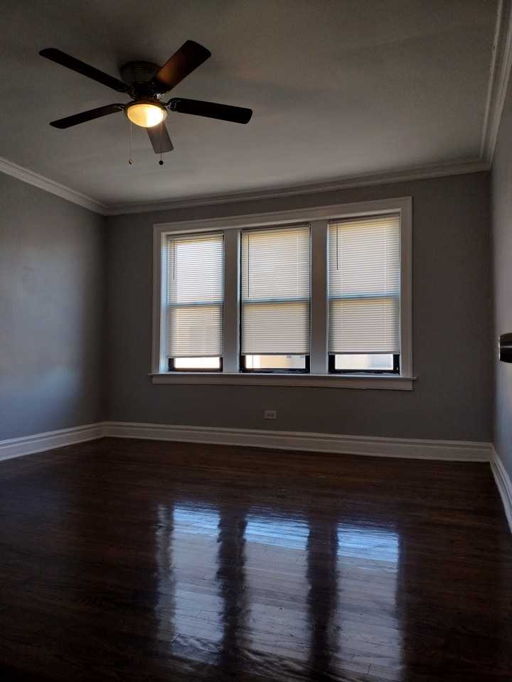 8000 South Hermitage Avenue - Photo 3 of 17