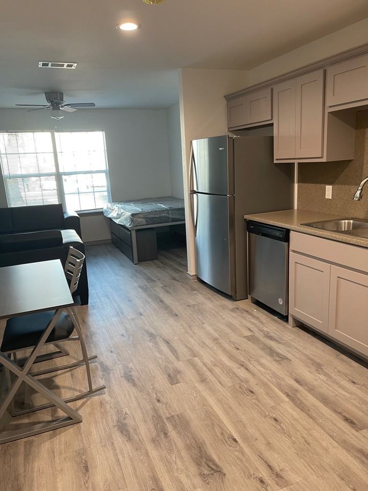 Texan Town Village - Photo 7 of 45