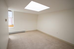 featured image of 92 Columbia St