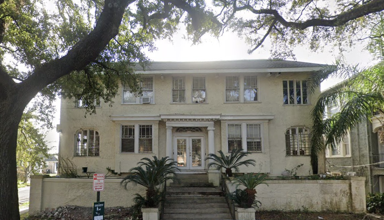7800 St Charles Ave. - Photo 7 of 26