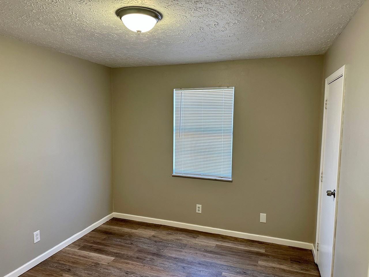 213 19th St. - Photo 7 of 10
