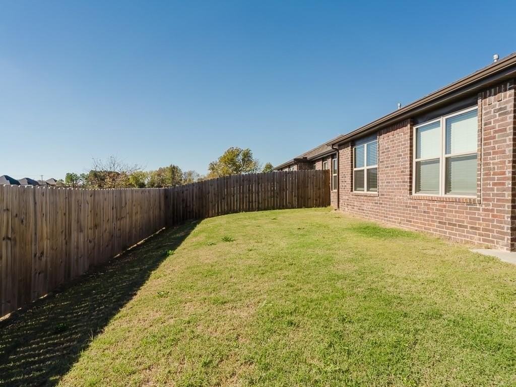 1503 Purple Finch St - Photo 2 of 16