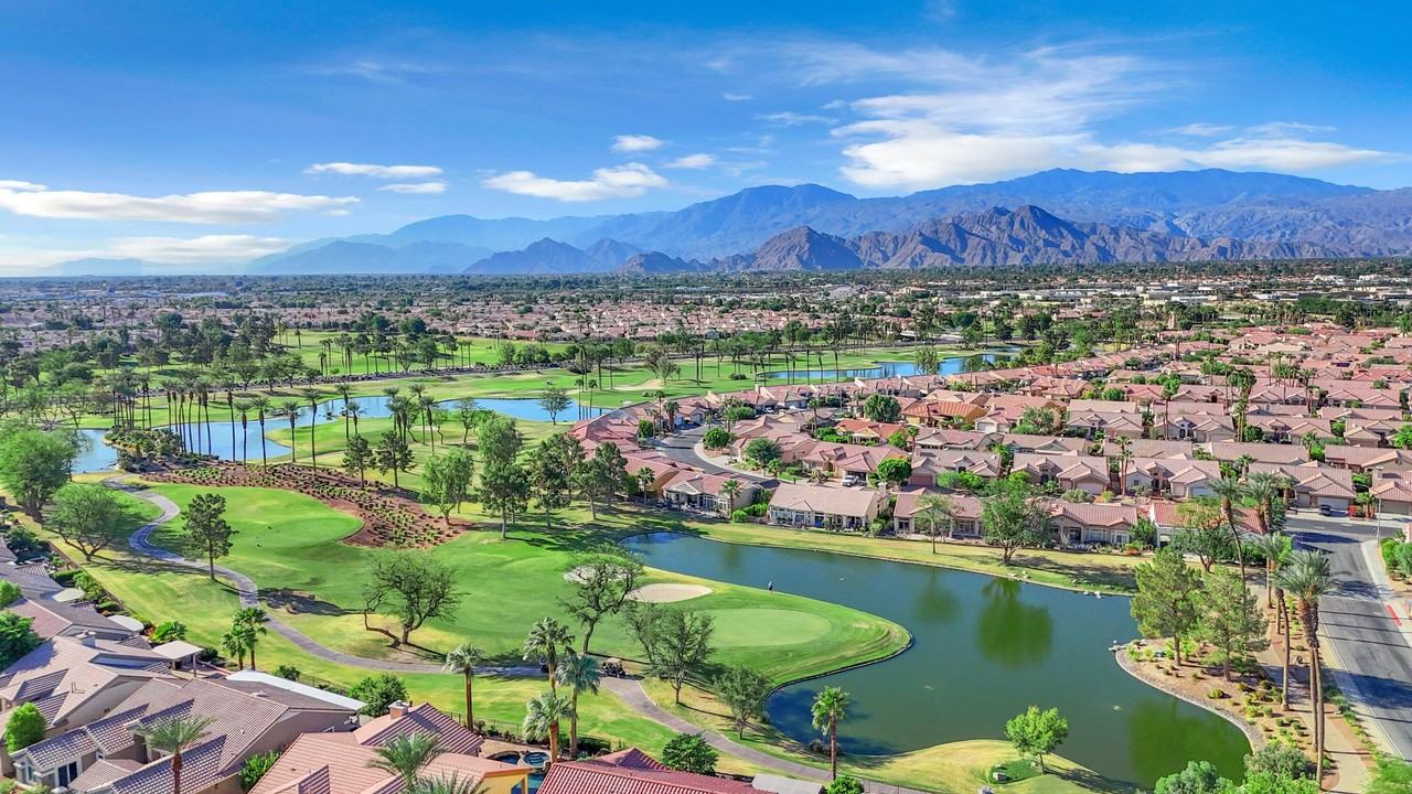 37468 Westridge Avenue - Photo 2 of 40