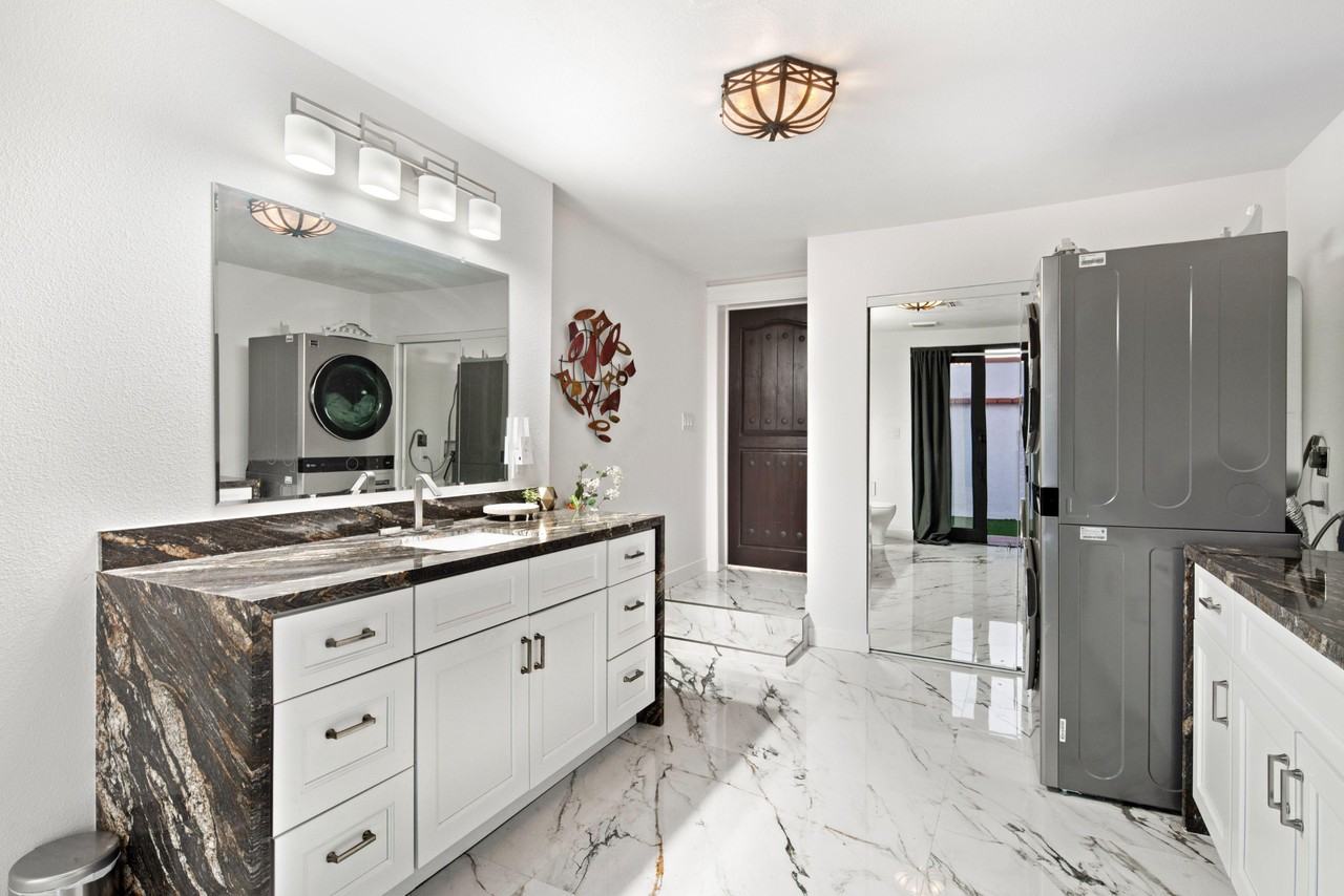 N 13th St - Photo 7 of 21