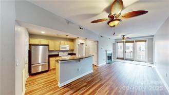 718 W Trade St Unit 809 #809 - Photo 1 of 1