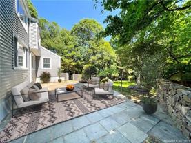 23 Apple Tree Ln - Photo 1 of 1