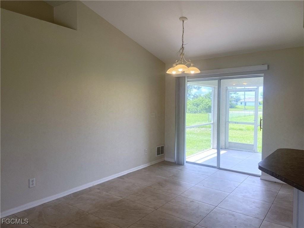 2310 Nw Embers Ter - Photo 4 of 19