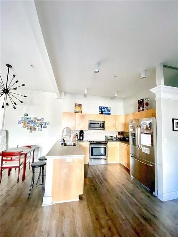 360 Dauphin St #2D - Photo 6 of 11