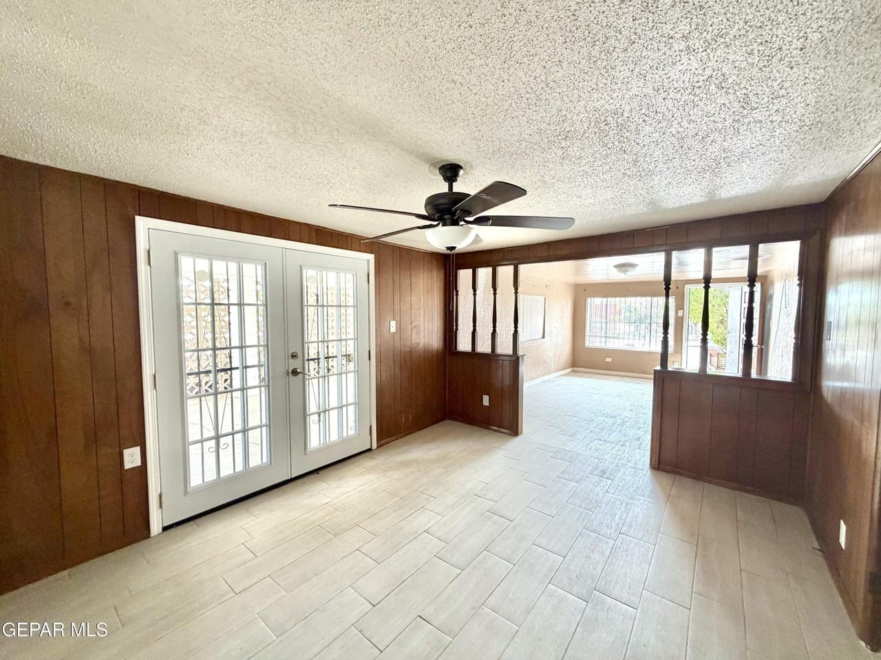 6021 East Yandell Drive - Photo 6 of 17