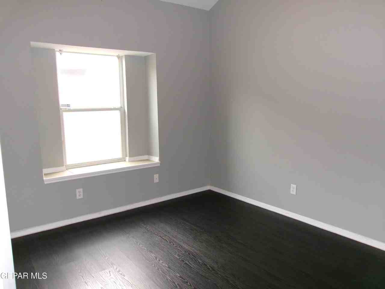 5532 Ignacio Frias Dr - Photo 6 of 10