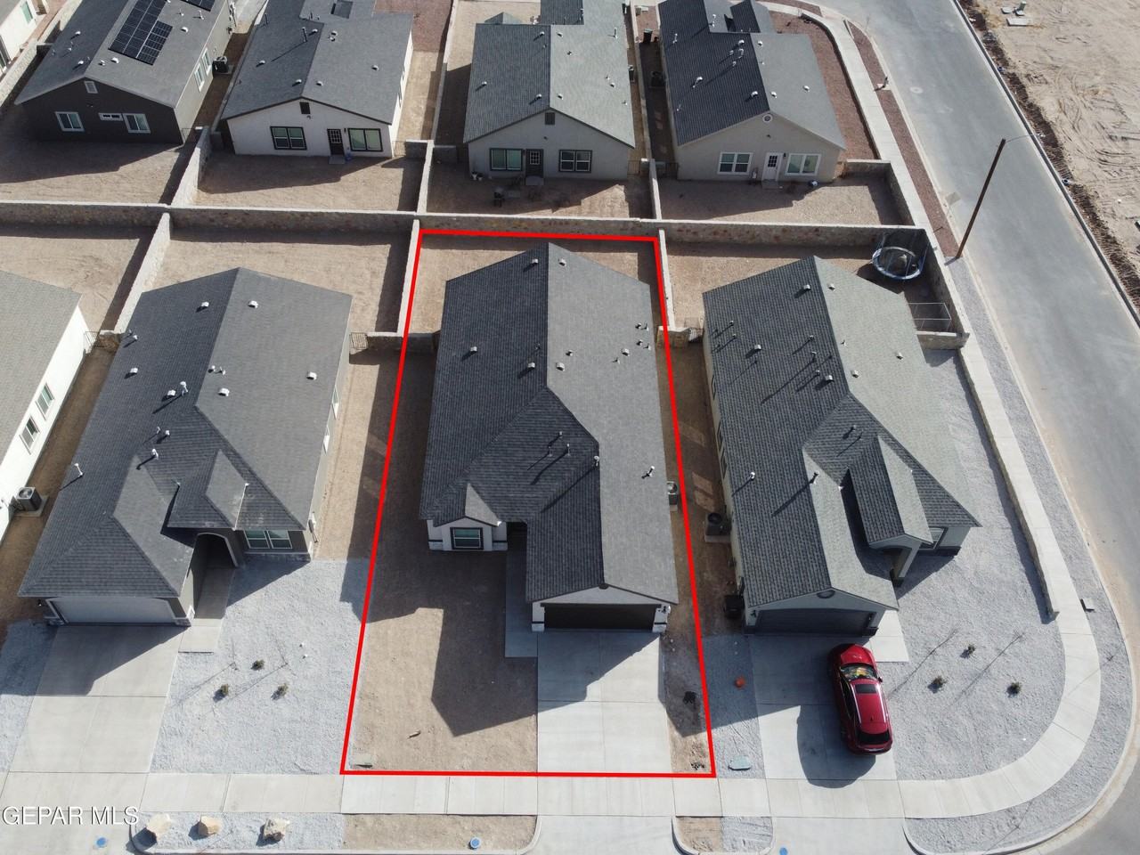 420 Santiago Munoz - Photo 2 of 27