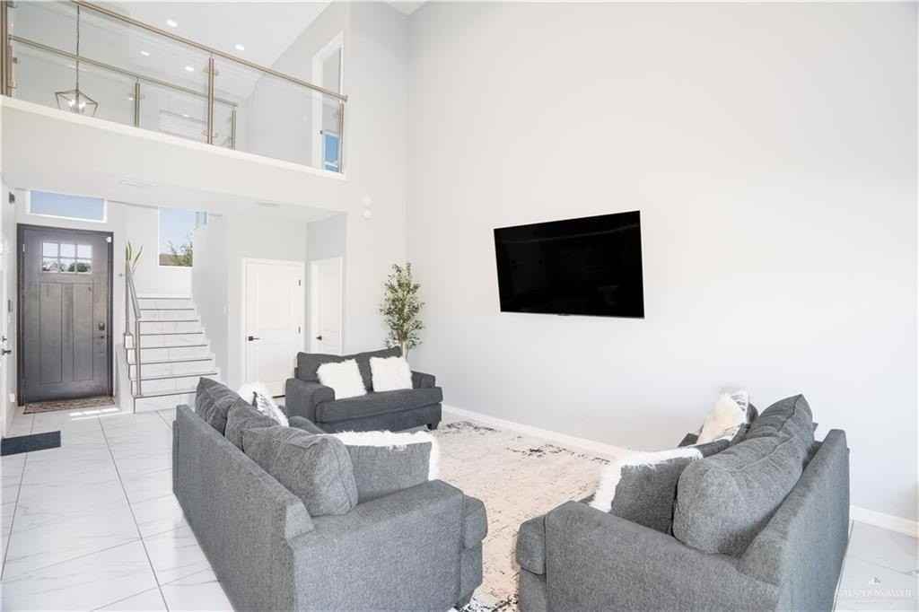 309 San Jose - Photo 5 of 12