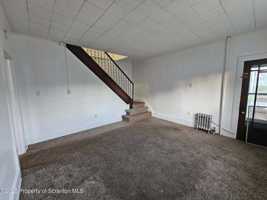 featured image of 423 Lackawanna Ave #2