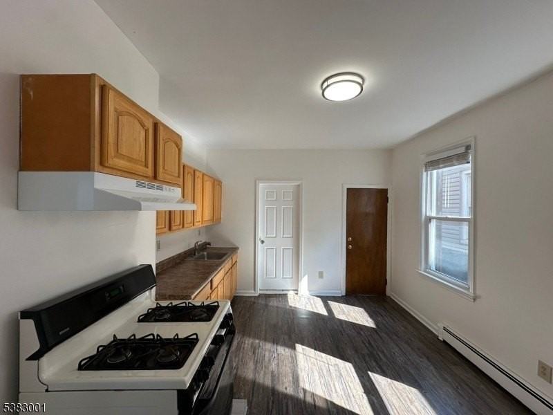 145 Smith St #2F - Photo 7 of 17