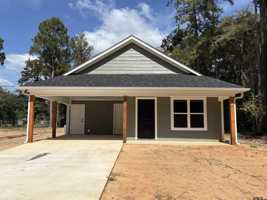 featured image of 492 Post Oak Dr