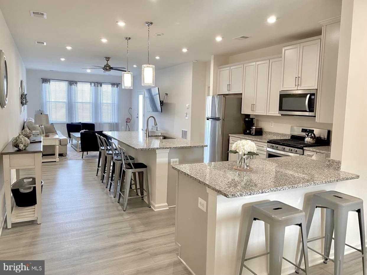 38035 Cross Gate Rd - Photo 4 of 22