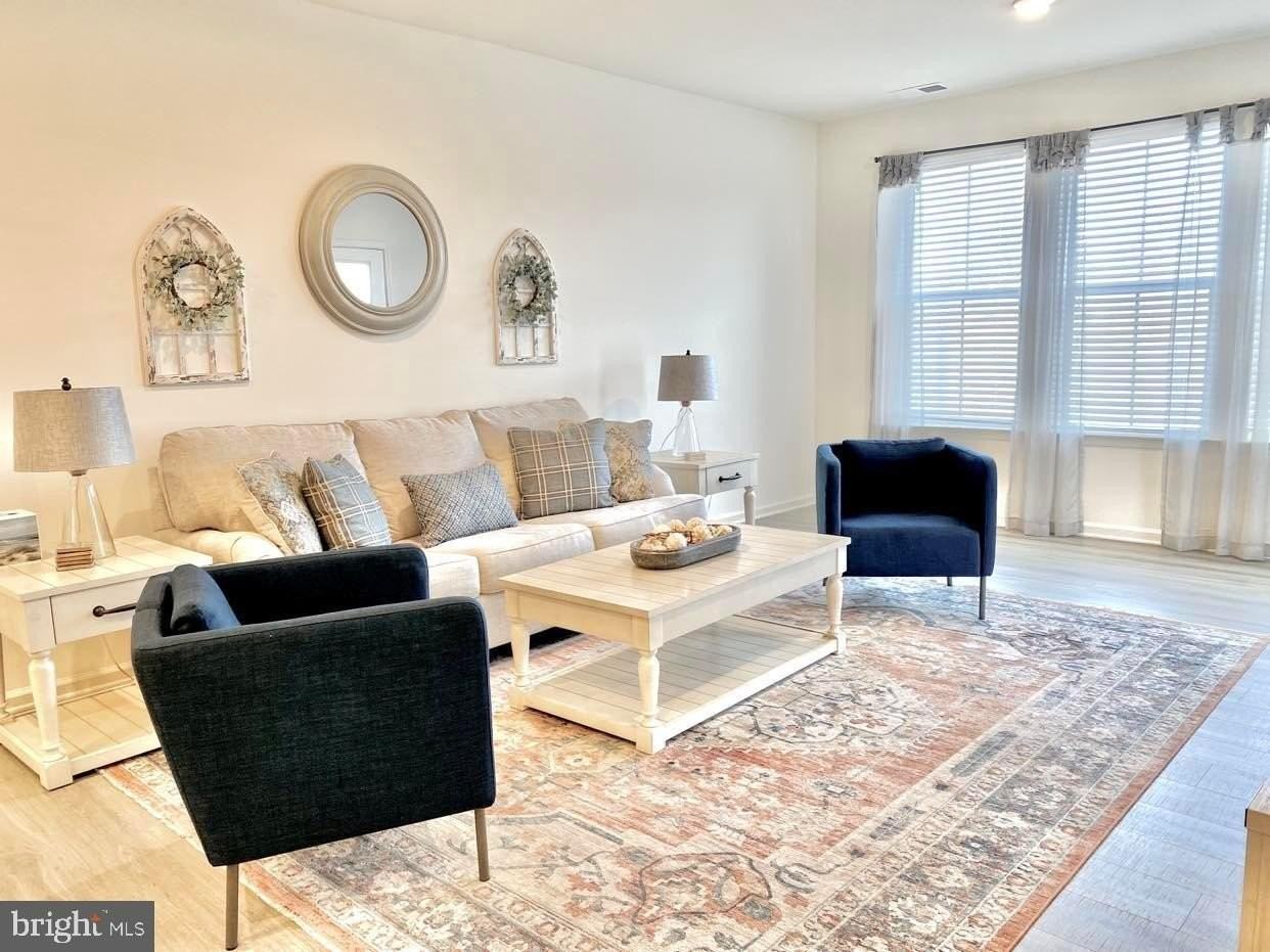 38035 Cross Gate Rd - Photo 5 of 22