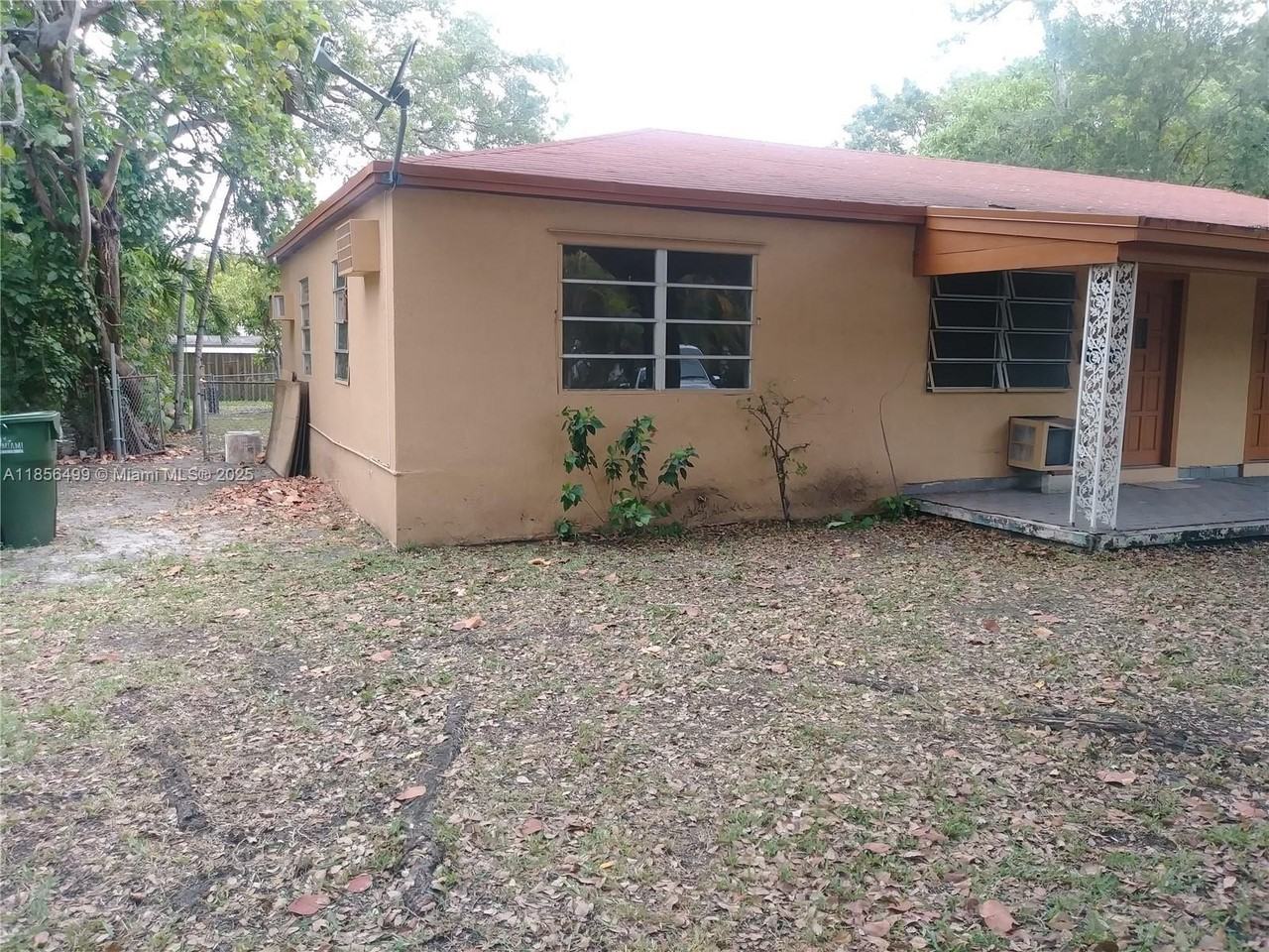 1541 Ne 131st Ln #1541 - Photo 3 of 17