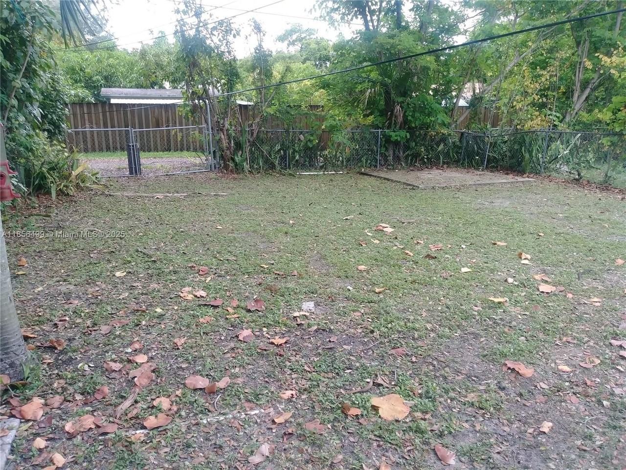 1541 Ne 131st Ln #1541 - Photo 5 of 17