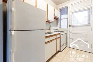 featured image of 6205 West Barry Avenue #N3