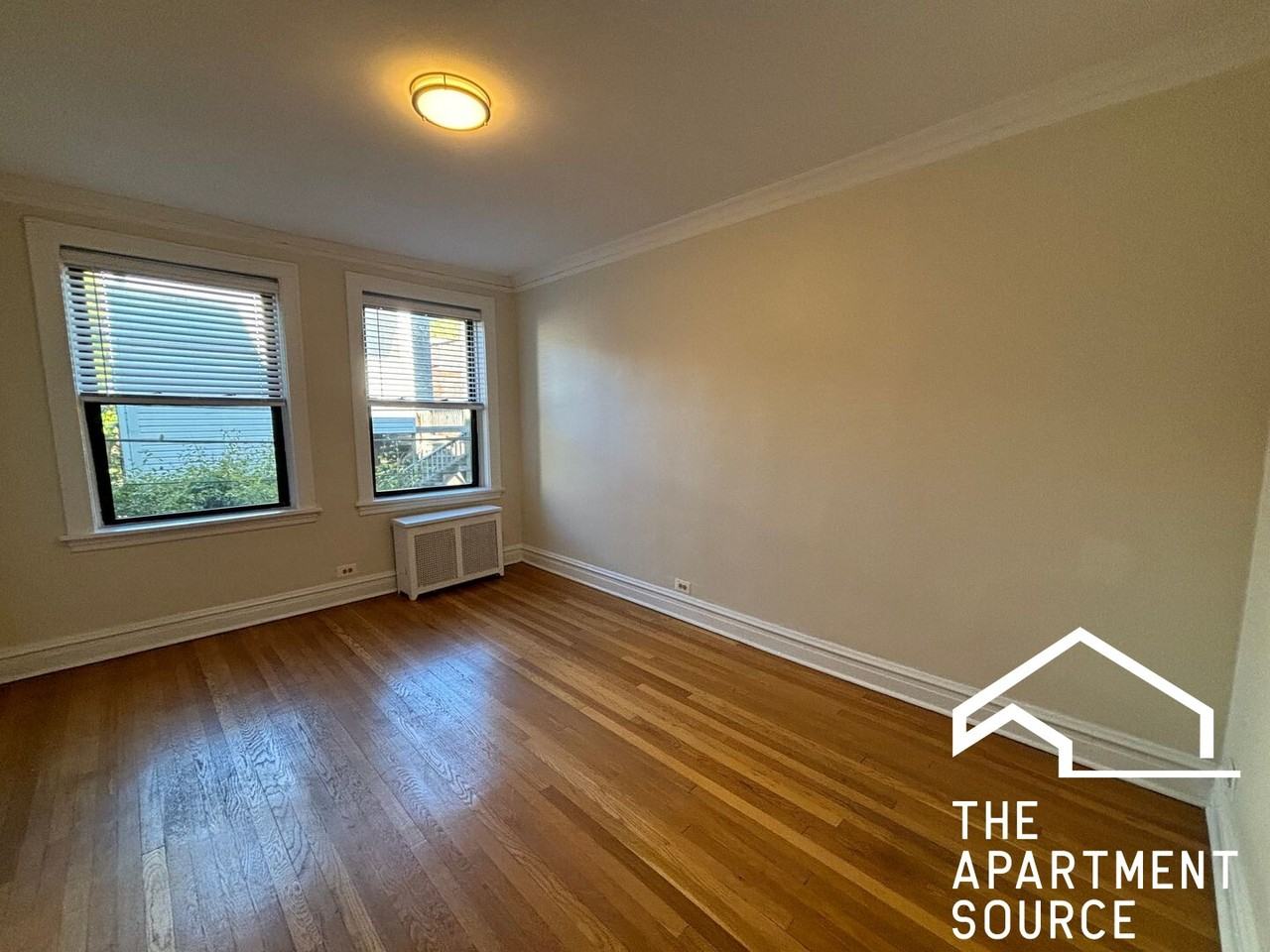 615 Hinman Ave #3C - Photo 2 of 5